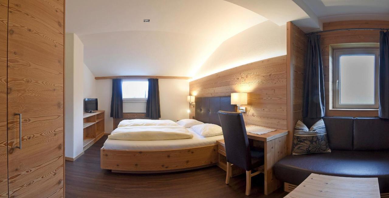 אורטיסיי Hotel Garni Vanadis מראה חיצוני תמונה